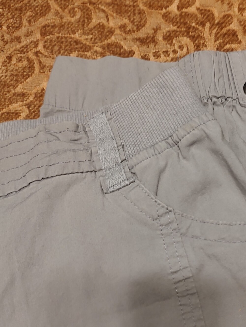 ▪️🩶▪️Marvelous Chico's Dove Grey Cargo Utility Capri Pants - 4 (0 Chico's Size) - Picture 12 of 16
